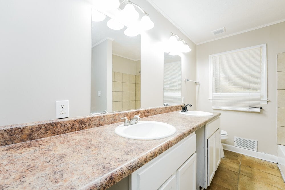 Building Photo - 1752 Enid Dr