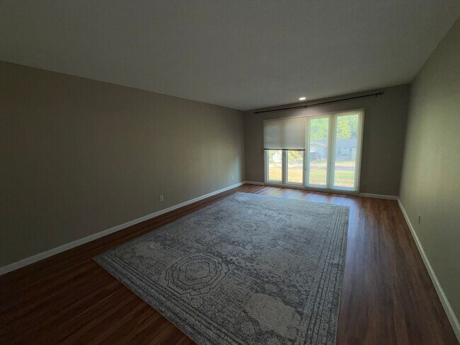 Building Photo - 1 Nicolet Dr