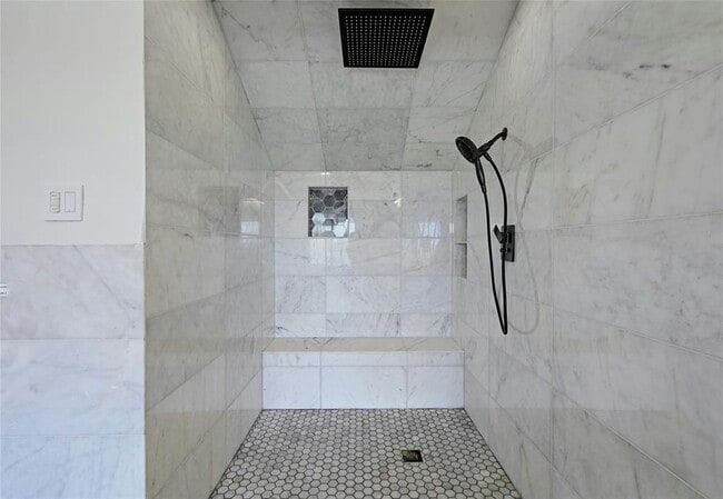 Building Photo - 5700 Penick Dr
