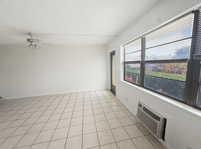 Building Photo - 85 Northampton E