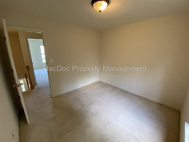 Building Photo - 9 Brown Cir