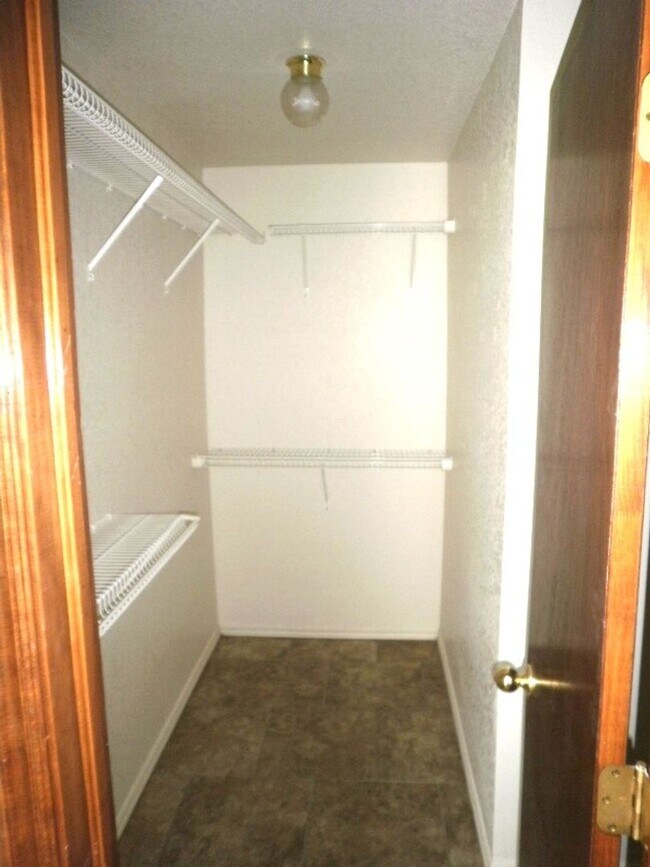 Building Photo - 3148 SW 103rd Pl