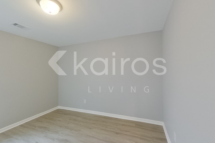 Building Photo - 139 Hideaway Ln