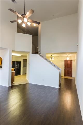 Building Photo - 10371 Darkwood Dr