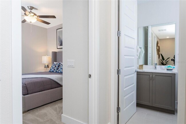 Building Photo - 772 Driving Range Ct