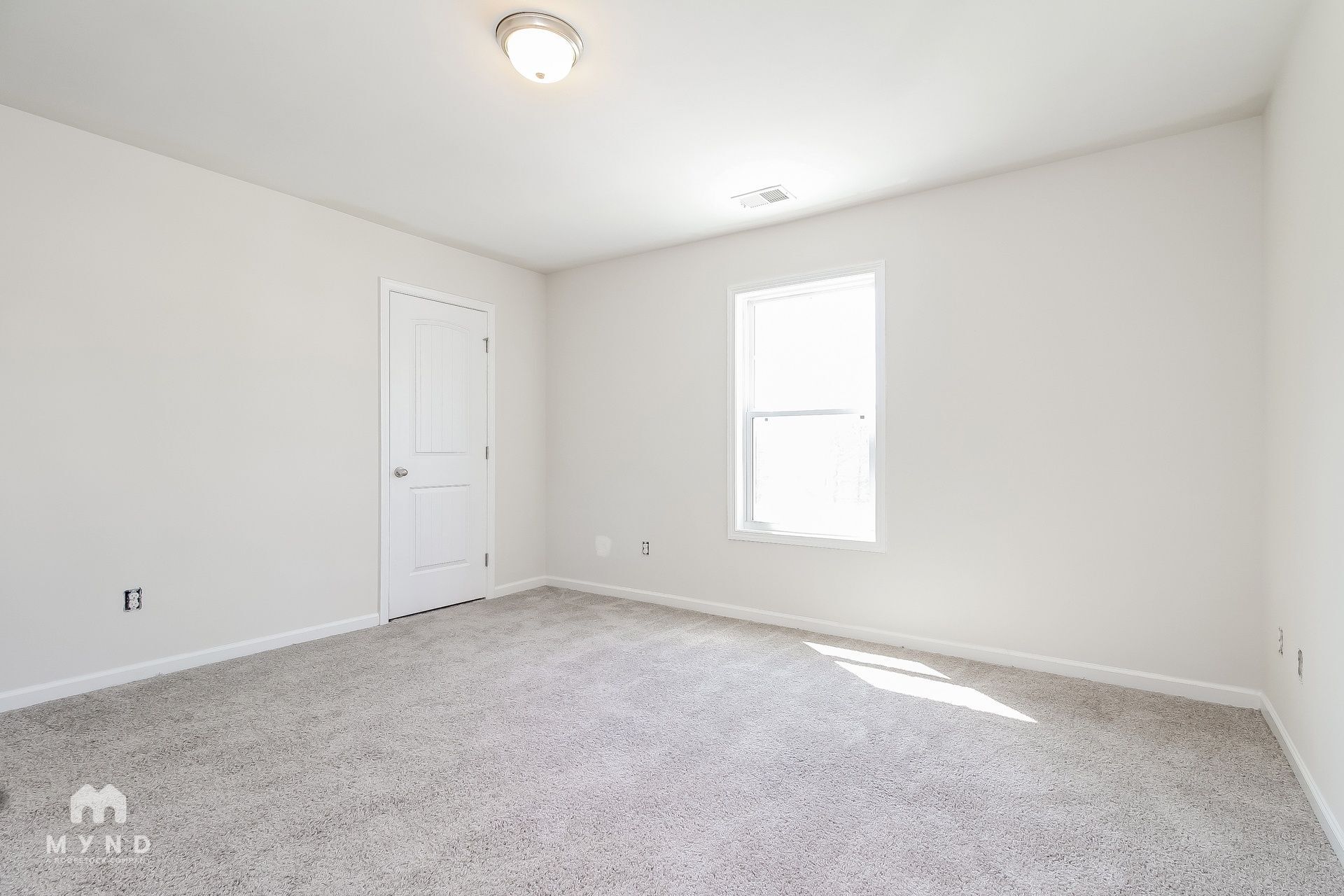 Building Photo - 309 Noble Ln