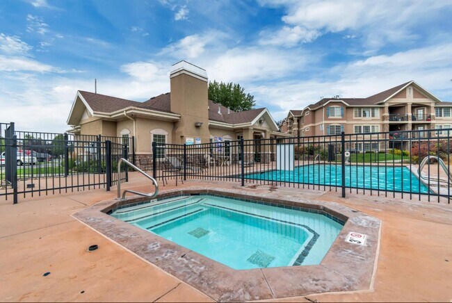 Building Photo - 1195 W Dallin Dr
