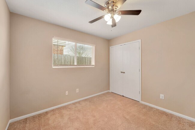 Building Photo - 4608 Indigo Dr