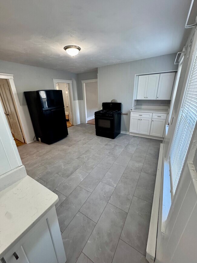 Building Photo - 31 Falmouth St