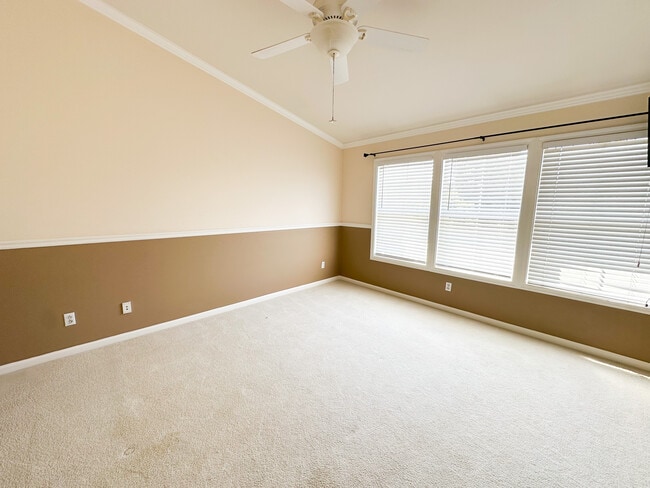 Building Photo - 3569 Langdon Common