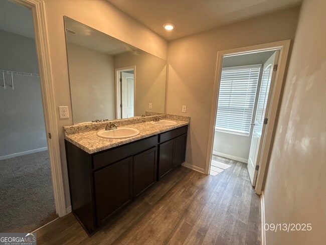 Building Photo - 1450 Veranda Ln