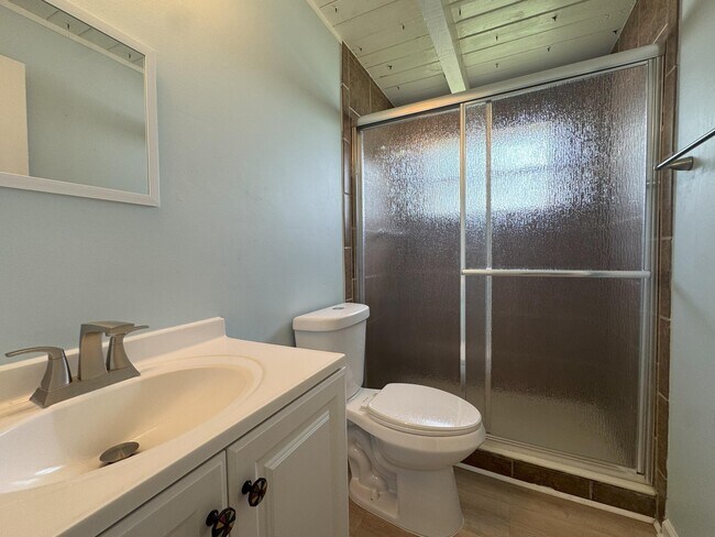 Building Photo - 2204 Ponce De Leon Cir