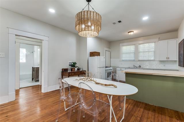 Building Photo - 517 S Vernon Ave