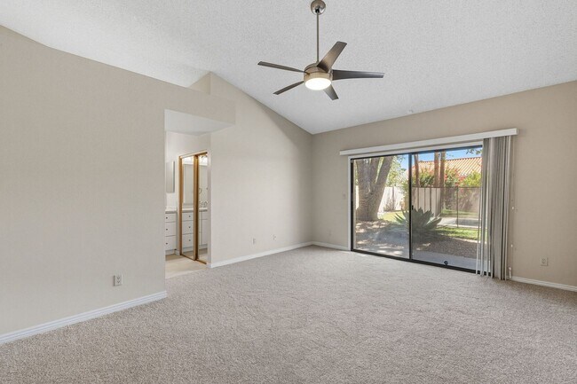 Building Photo - Scottsdale Ranch - Three Bedrooms and POOL!