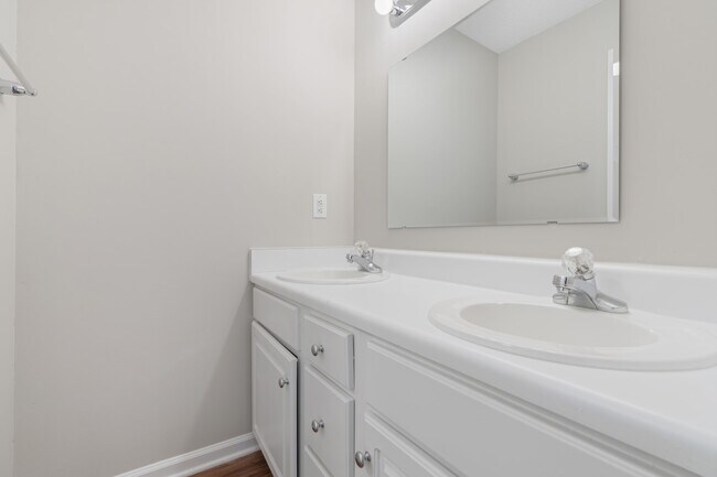 Building Photo - 2105 Quail View Trail