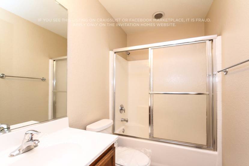 Building Photo - 3599 Bufflehead St