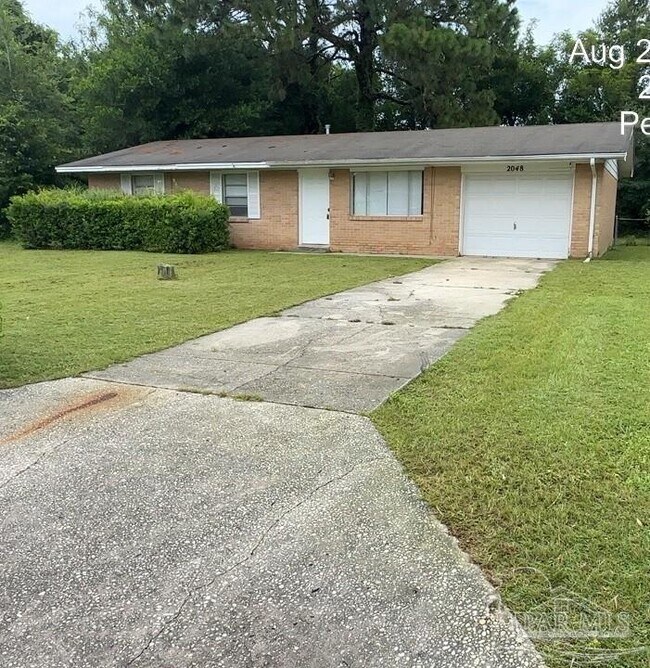 Building Photo - 2048 Tomlinson Rd