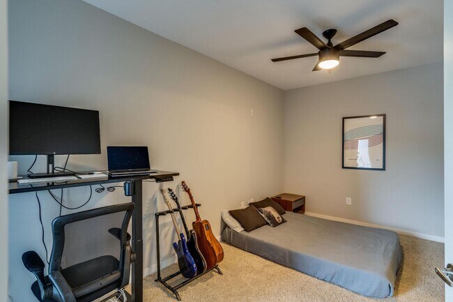 Building Photo - Chic East Nashville Two Bedroom Loft