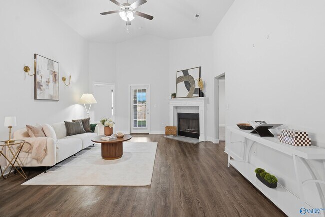 Building Photo - 187 Abercorn Dr
