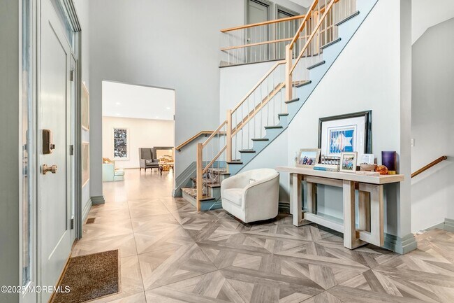 Building Photo - 450 Wells Ave