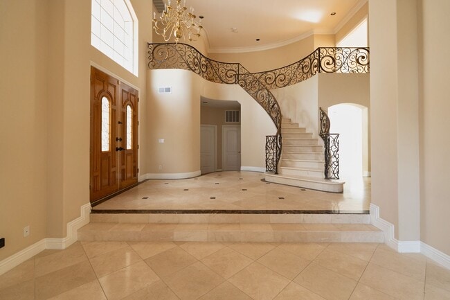 Building Photo - 8240 Sheffield Rd