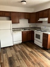 Building Photo - 5353 Shiloh Dr