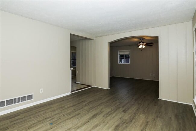 Building Photo - 8951 Cornell Dr