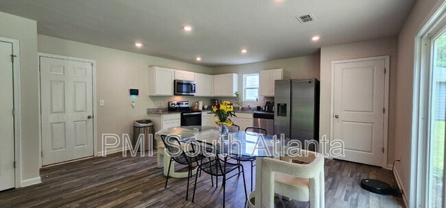 Building Photo - 116 Dogwood Ln