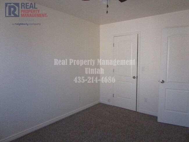 Building Photo - 393 E 600 S