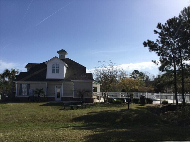 Building Photo - TOPSAIL LANDING