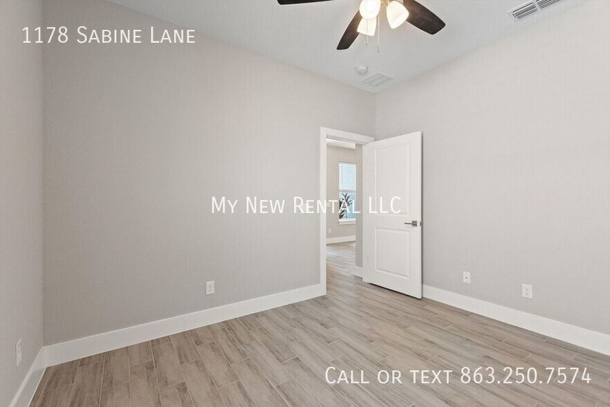 Building Photo - 1178 Sabine Ln