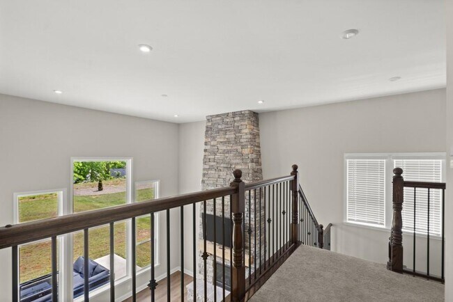 Building Photo - 8015 Scenic Ridge Wy