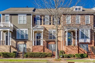 Building Photo - Fabulious Townhome in Baxter Village, Fort...