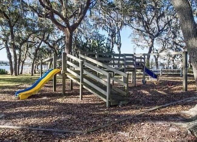 Building Photo - 10817 Masters Dr