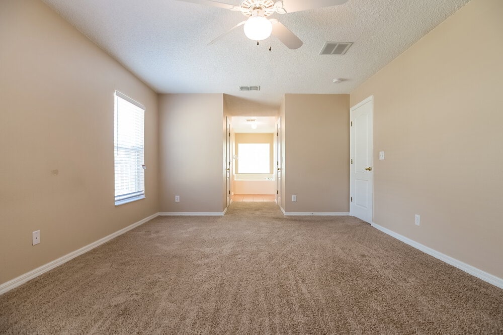 Building Photo - 214 Pleasant Hill Dr
