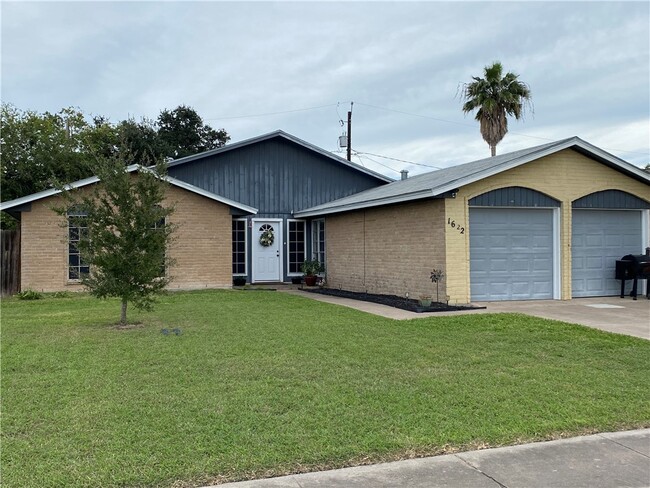 Building Photo - 1622 Memorial Pkwy