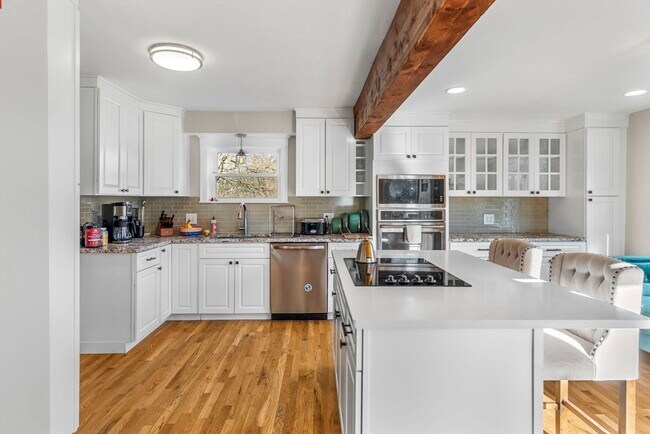 Building Photo - 191 Randolph St