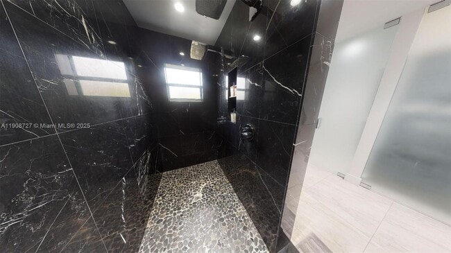 Building Photo - 10805 SW 156th Terrace