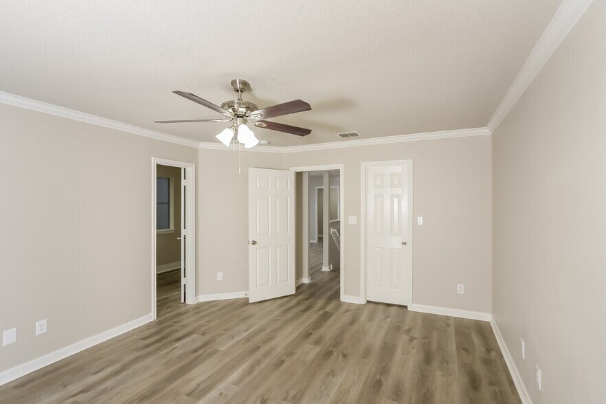 Building Photo - 5727 Sandy Canyon