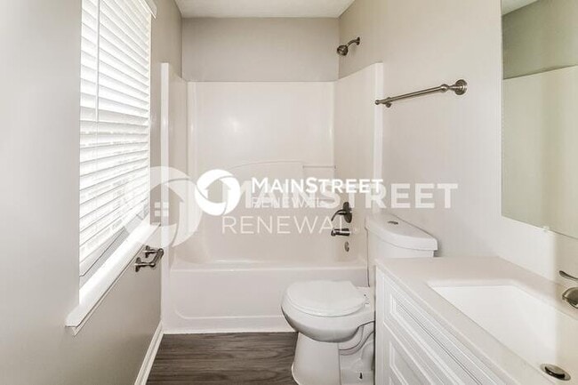 Building Photo - 3 Bedroom Pet-Friendly Home in Stockbridge, GA with Main Street Renewal