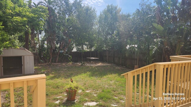Building Photo - 3 bedroom 2 bath