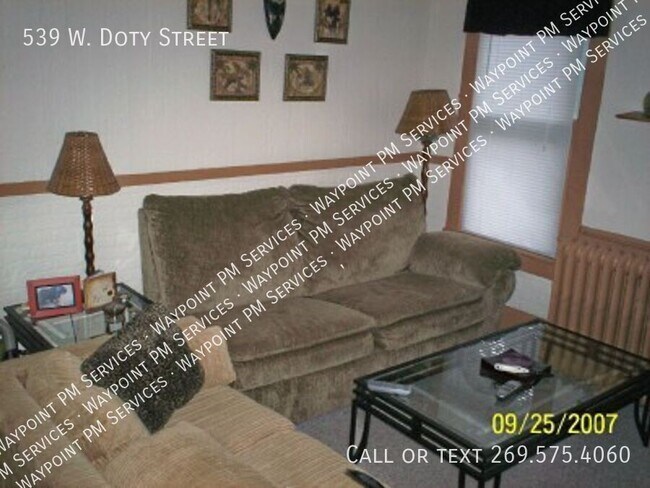 Building Photo - 539 W Doty St