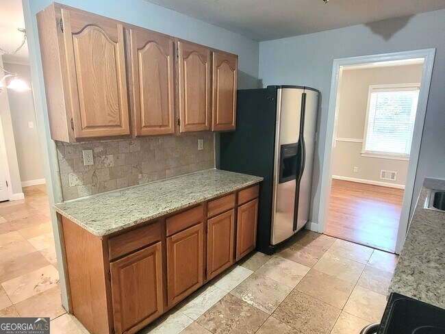 Building Photo - 1061 Homewood Ct