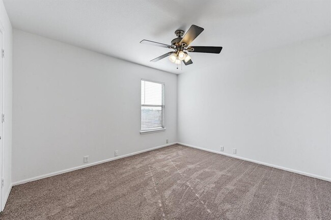 Building Photo - 480 Camelia Pkwy