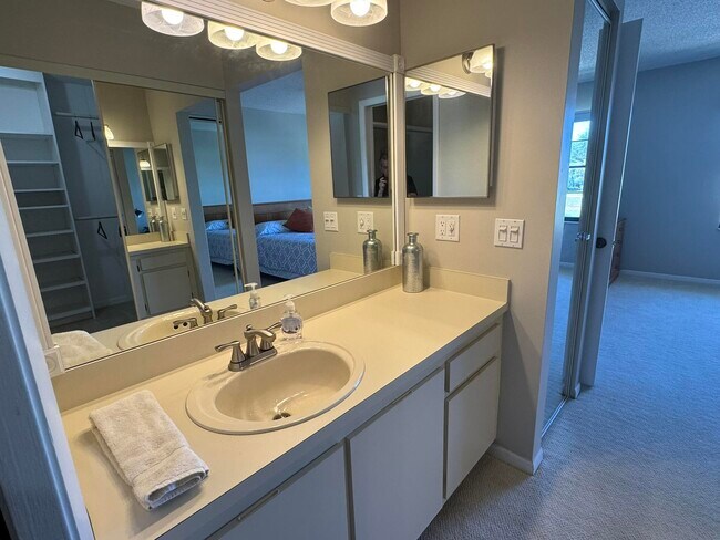 Building Photo - 801 Sabal Ridge Cir