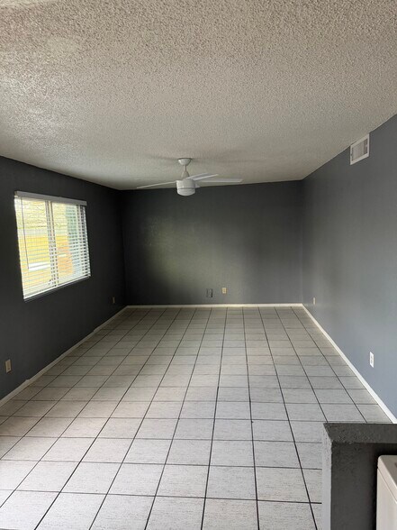 Building Photo - 3362 N Cardi Blvd