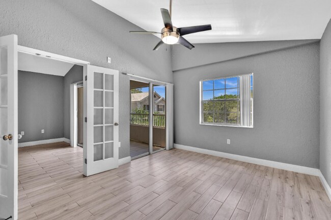 Building Photo - 2850 N Oakland Forest Dr