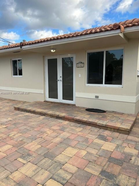 Building Photo - 3165 SW 26th St