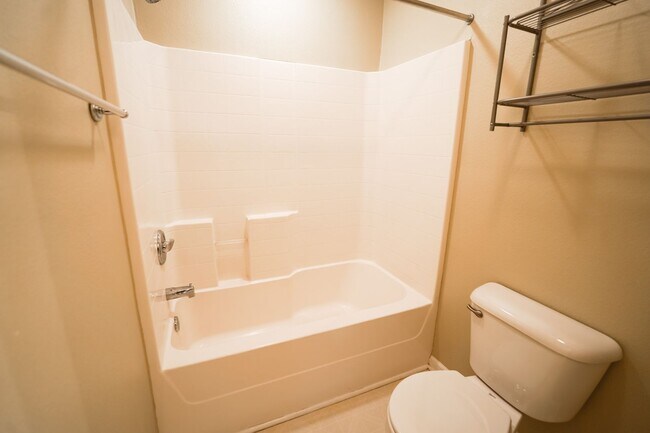 Building Photo - Coming Available!