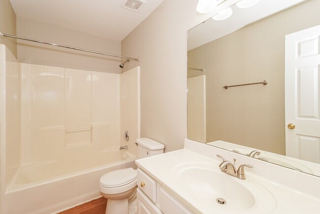 Building Photo - 7809 Leisure Ln